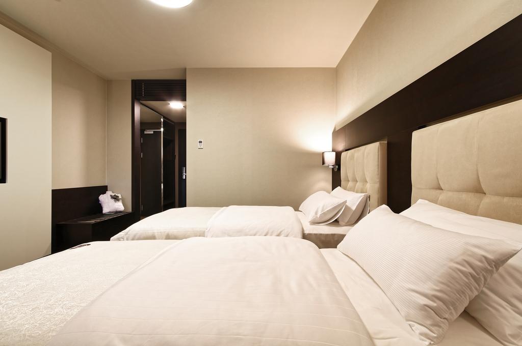 Hotel Victory Popuvky Zewnętrze zdjęcie