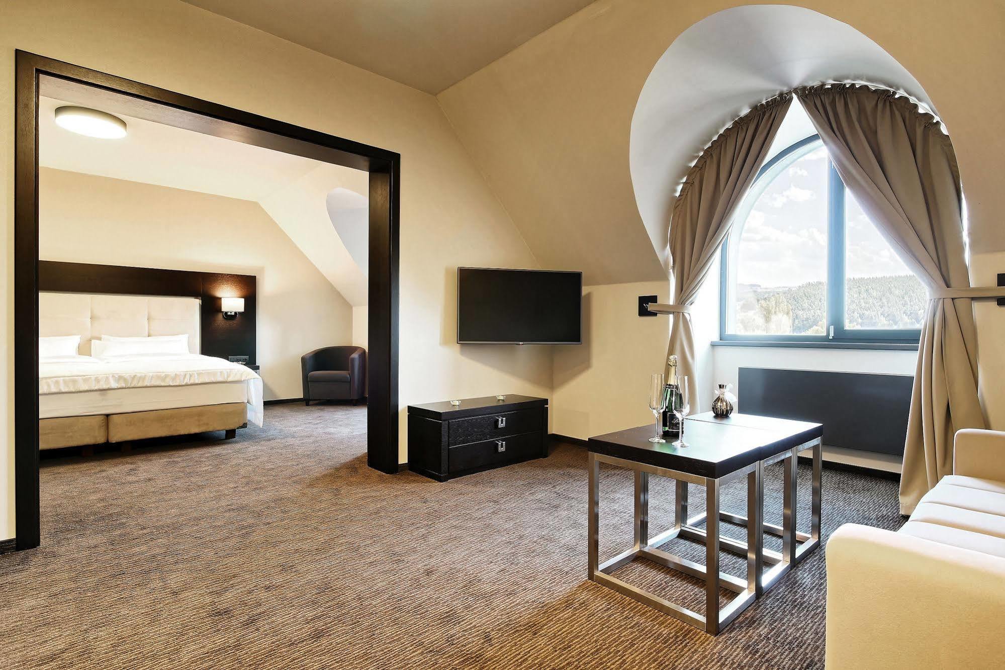 Hotel Victory Popuvky Zewnętrze zdjęcie