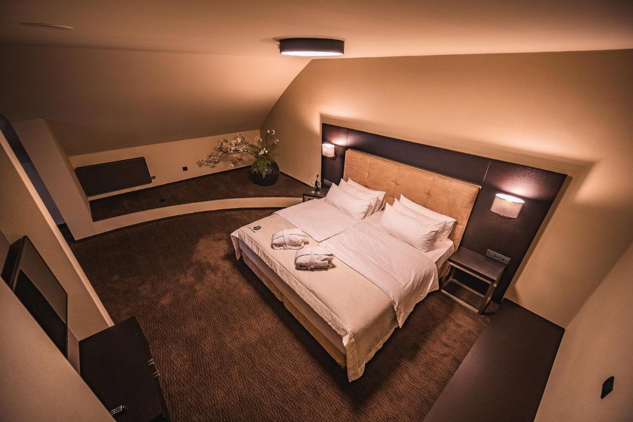 Hotel Victory Popuvky Zewnętrze zdjęcie